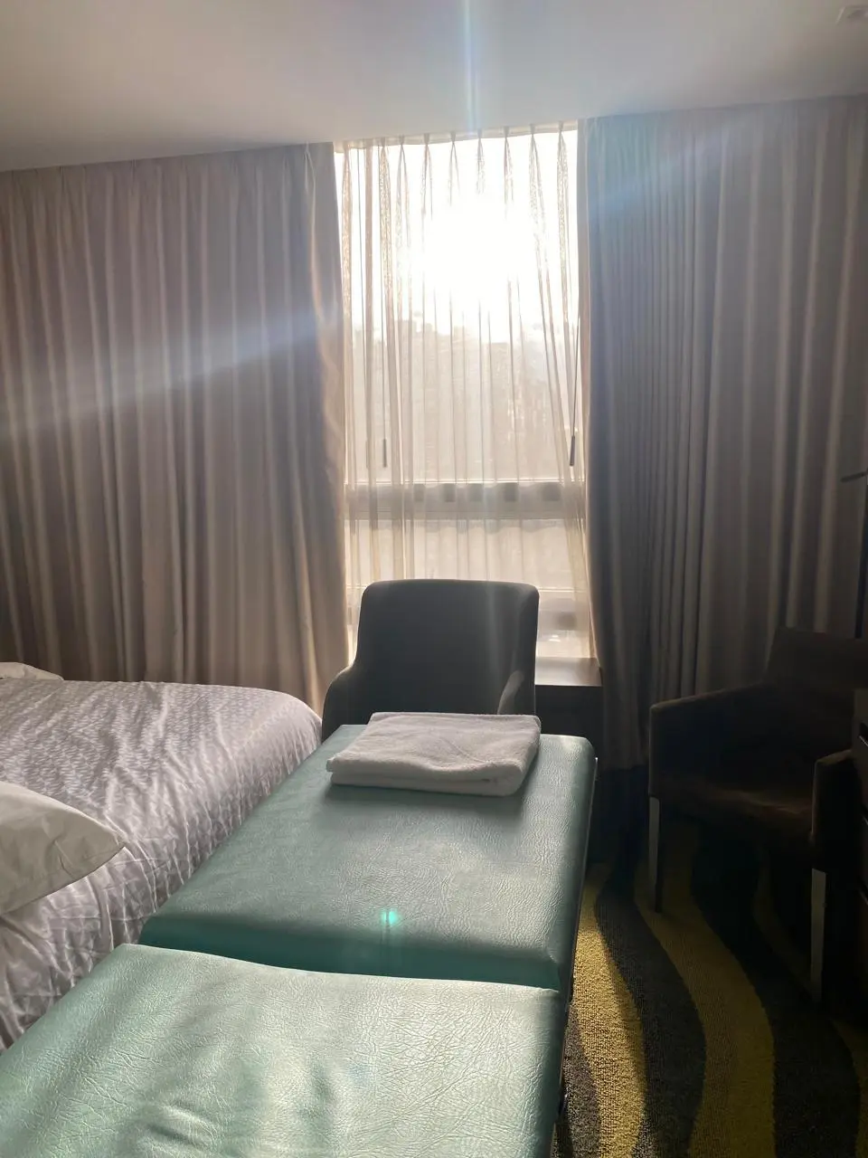 Masaje deportivo a domicilio en Bogotá - Recuperación muscular en hotel